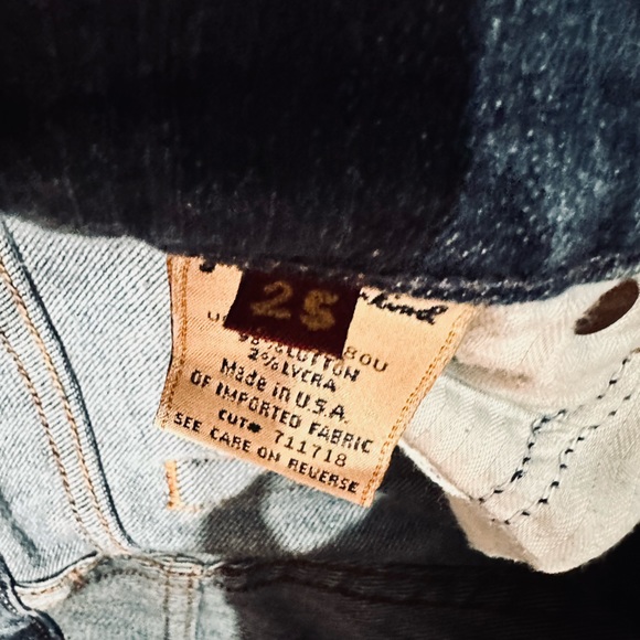7 for All Mankind Jeans - Picture 3 of 4